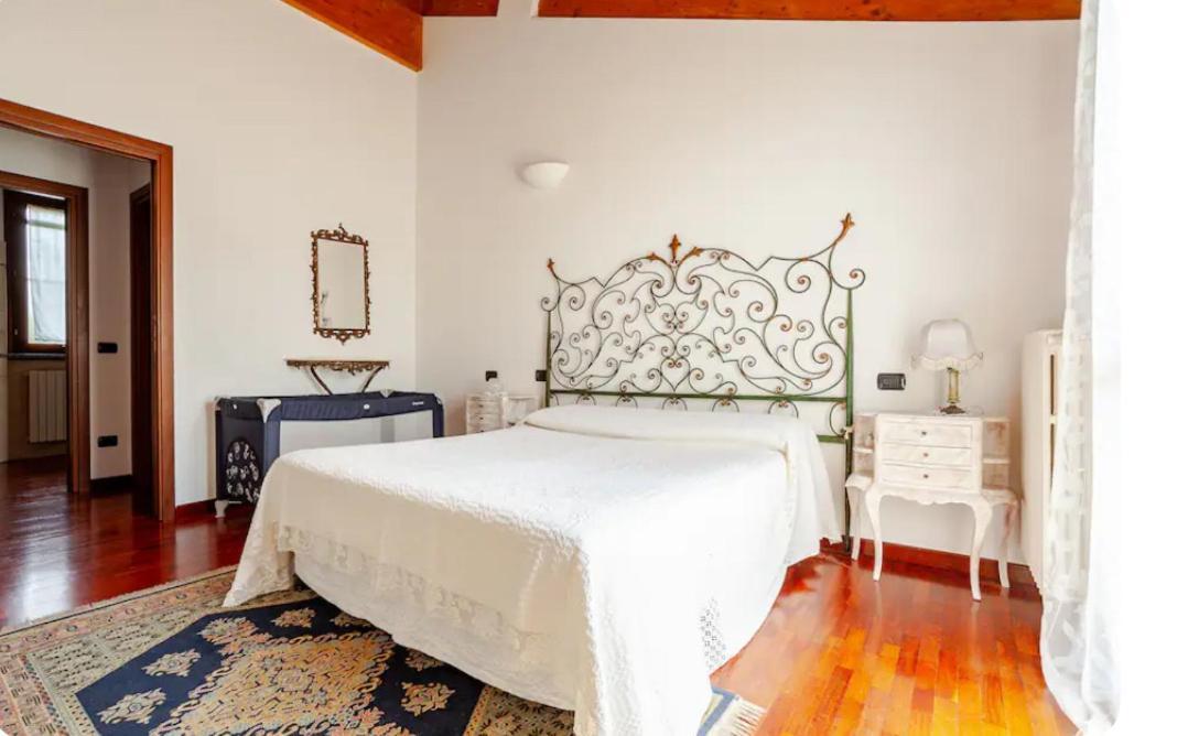 Il Nido Della Cicogna Appartement Certosa di Pavia Buitenkant foto
